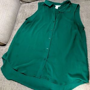 H&M women’s light and semi-sheer blouse.